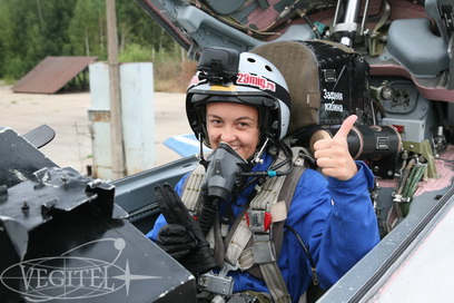 Полеты туристок на истребителе МИГ-29